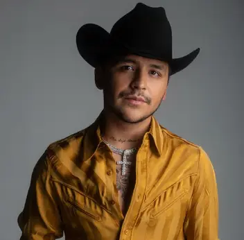 Christian Nodal Age , Height , Net Worth , Family , Music Career , Bio